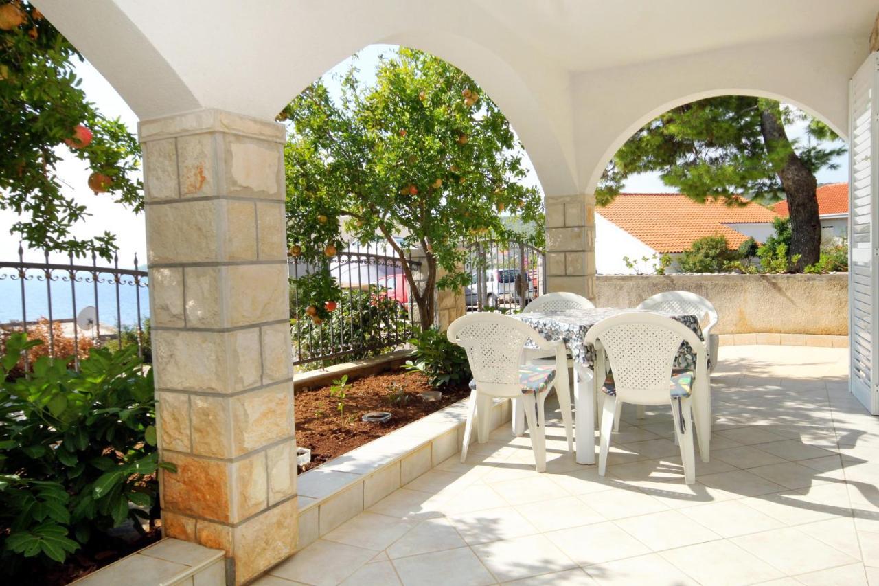 Apartments With A Parking Space Zavalatica, Korcula - 4453 Exteriér fotografie